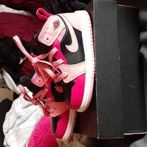 Jordan 1 mid (toddler)